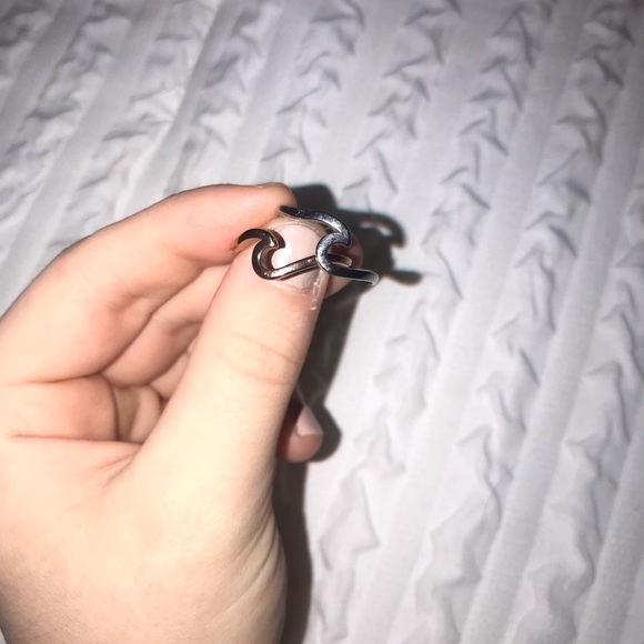 Jewelry - Wave Rings